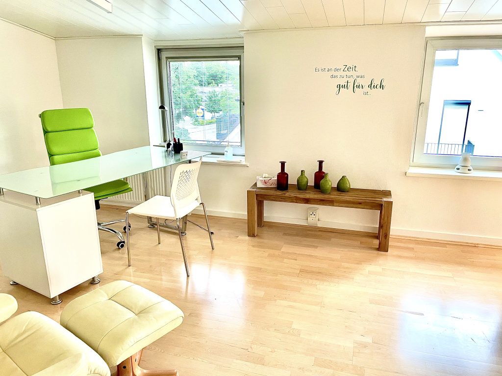 Praxisraum sinnvoll Zentrum für Gesundheit Die Lichttrainer-2